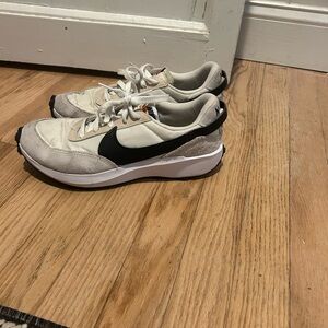 Women’s Nike Waffle Debut Casual Sneakers